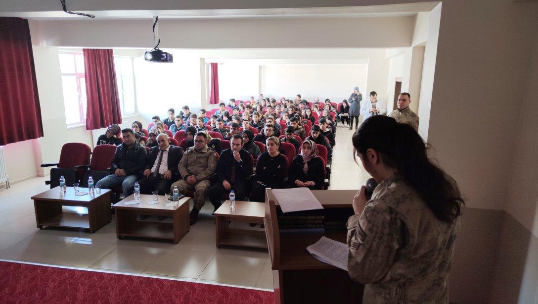 Lise Öğrencilerine Milli Savunma Üniversitesi tanıtıldı